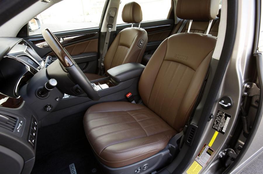  Hyundai Equus 2012 года  (фото 22 из 41)